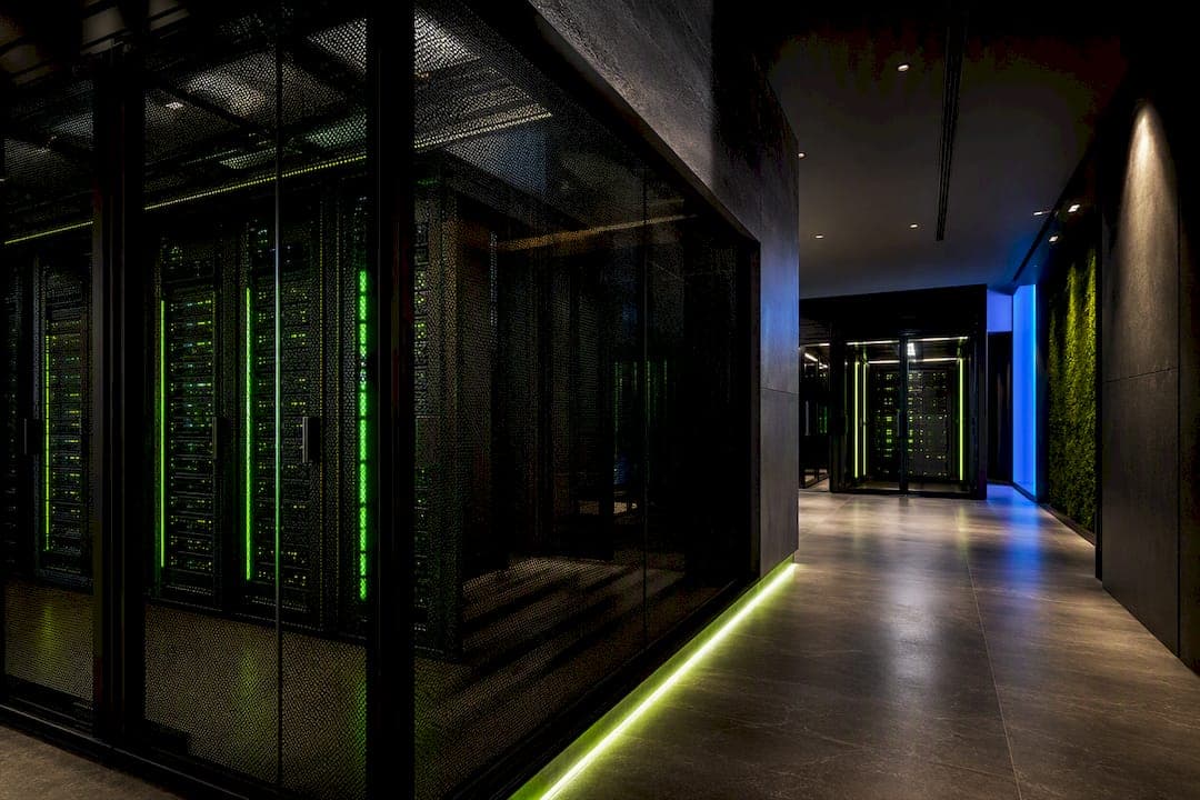 Stop Data Leaks: Prompt Injection Defense for UAE Teams with Dual LLMs